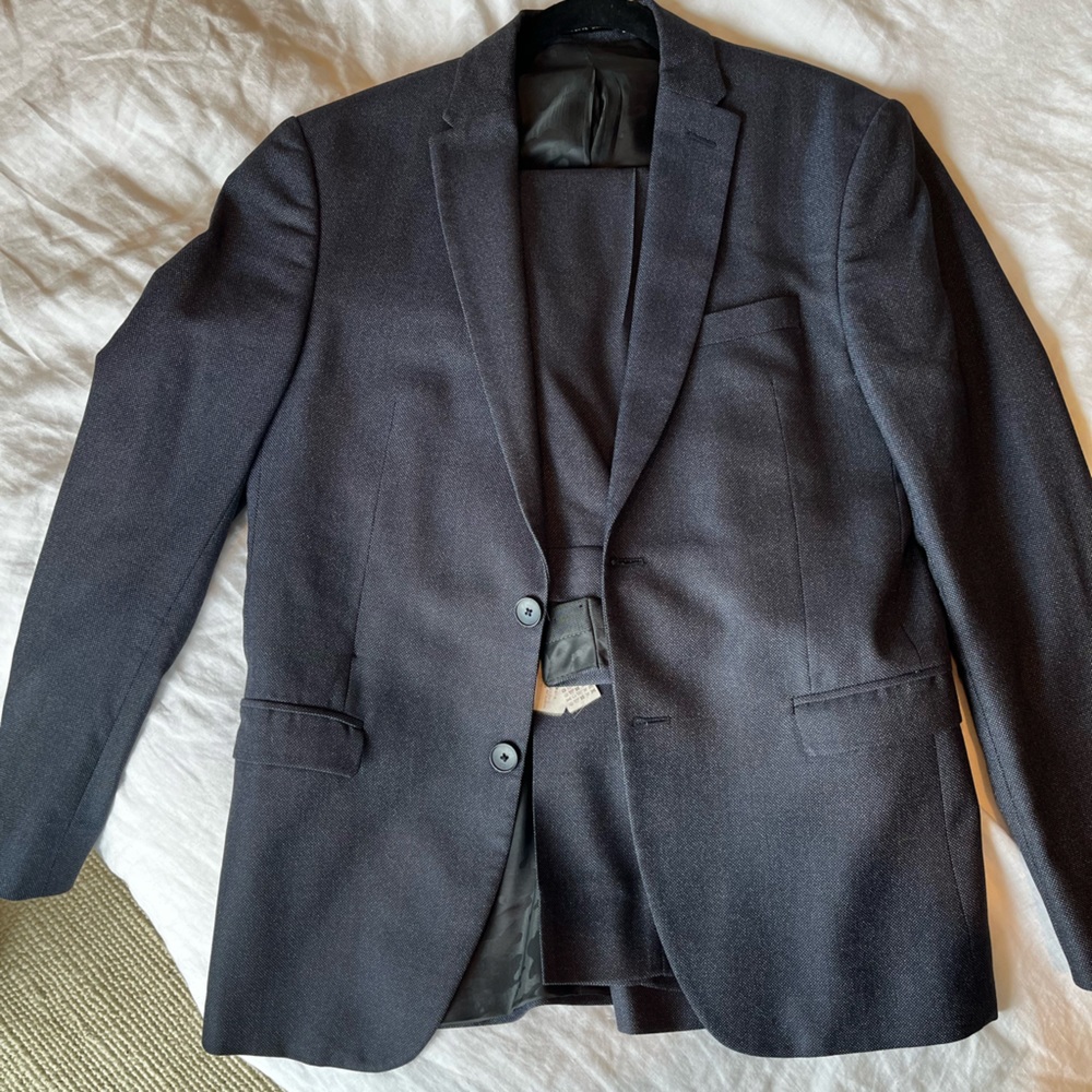 Zara Mens Suit in Navy Blue with white pin dots - 38R